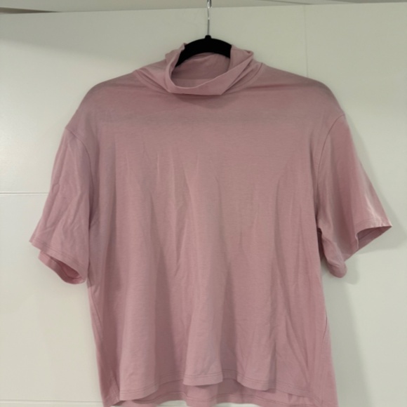 Lululemon Relaxed-Fit Cotton-Blend Turtleneck T-Shirt - Picture 2 of 3